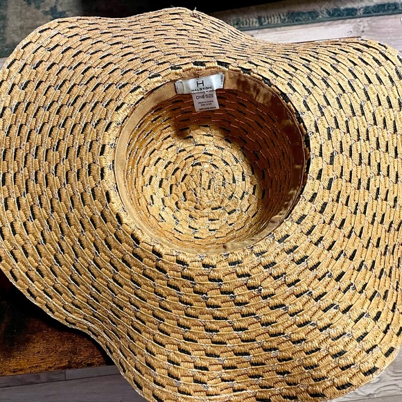 H by Halston Wide Brim Floppy Sun Hat Straw Beach Resort Vacation NWT & NWOT main image 11